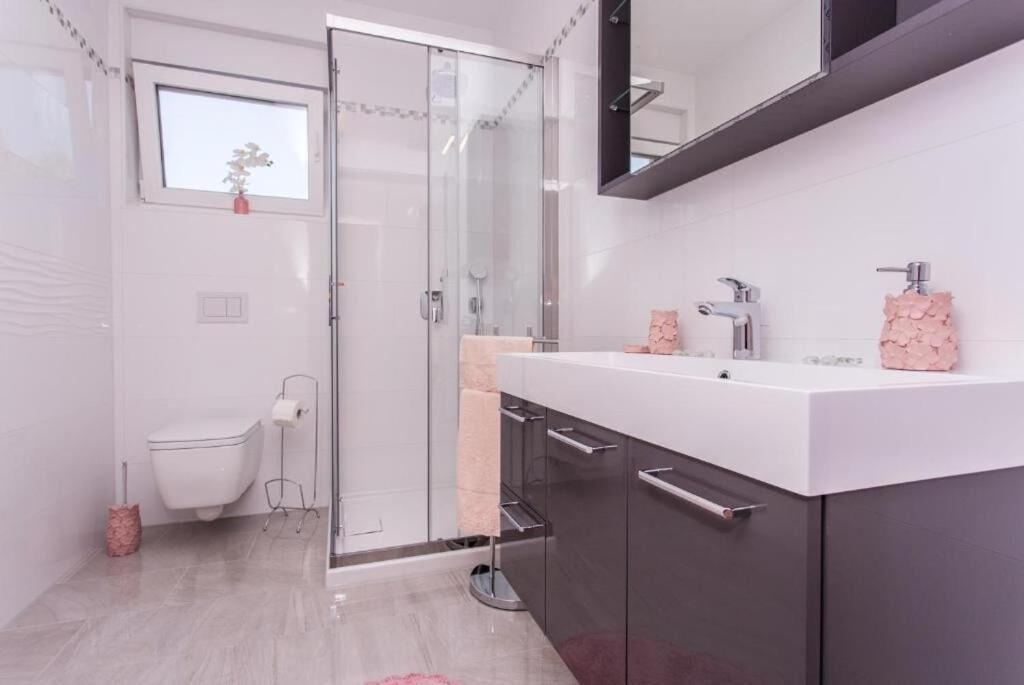 Apartments Marina Malinska Zewnętrze zdjęcie