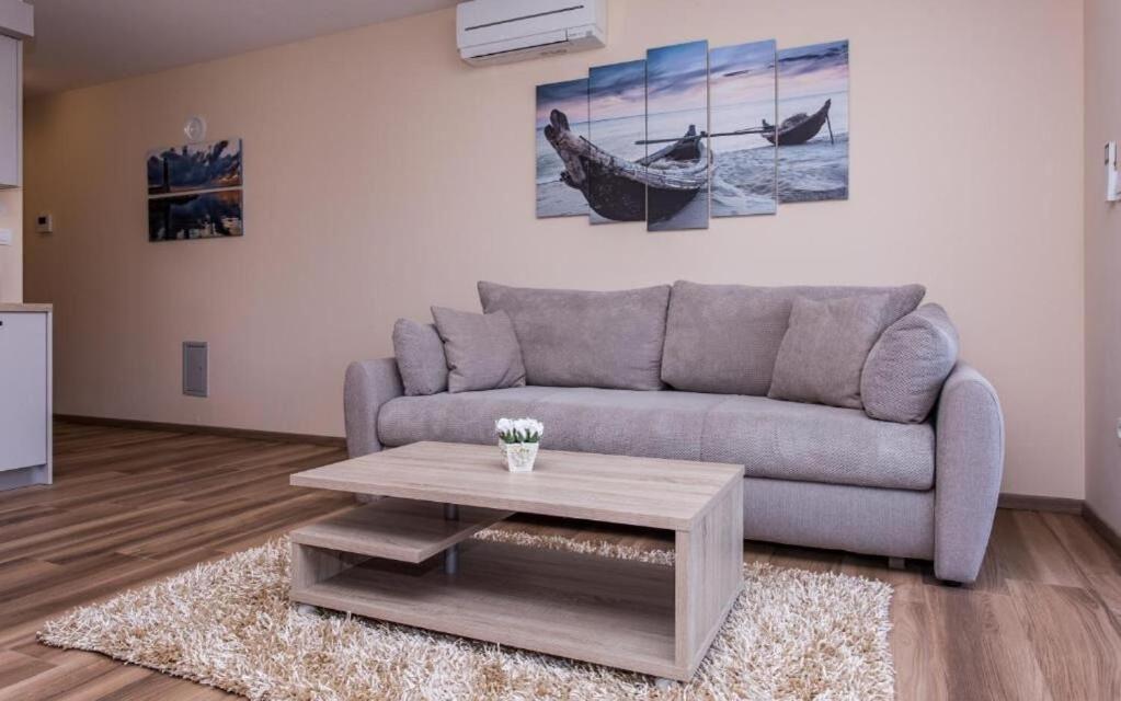 Apartments Marina Malinska Zewnętrze zdjęcie